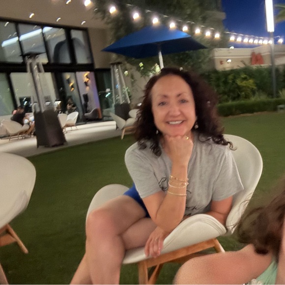 Meet your Posher, Grace / Mrs G on Road (Mrs G for short) - Picture 1 of 2